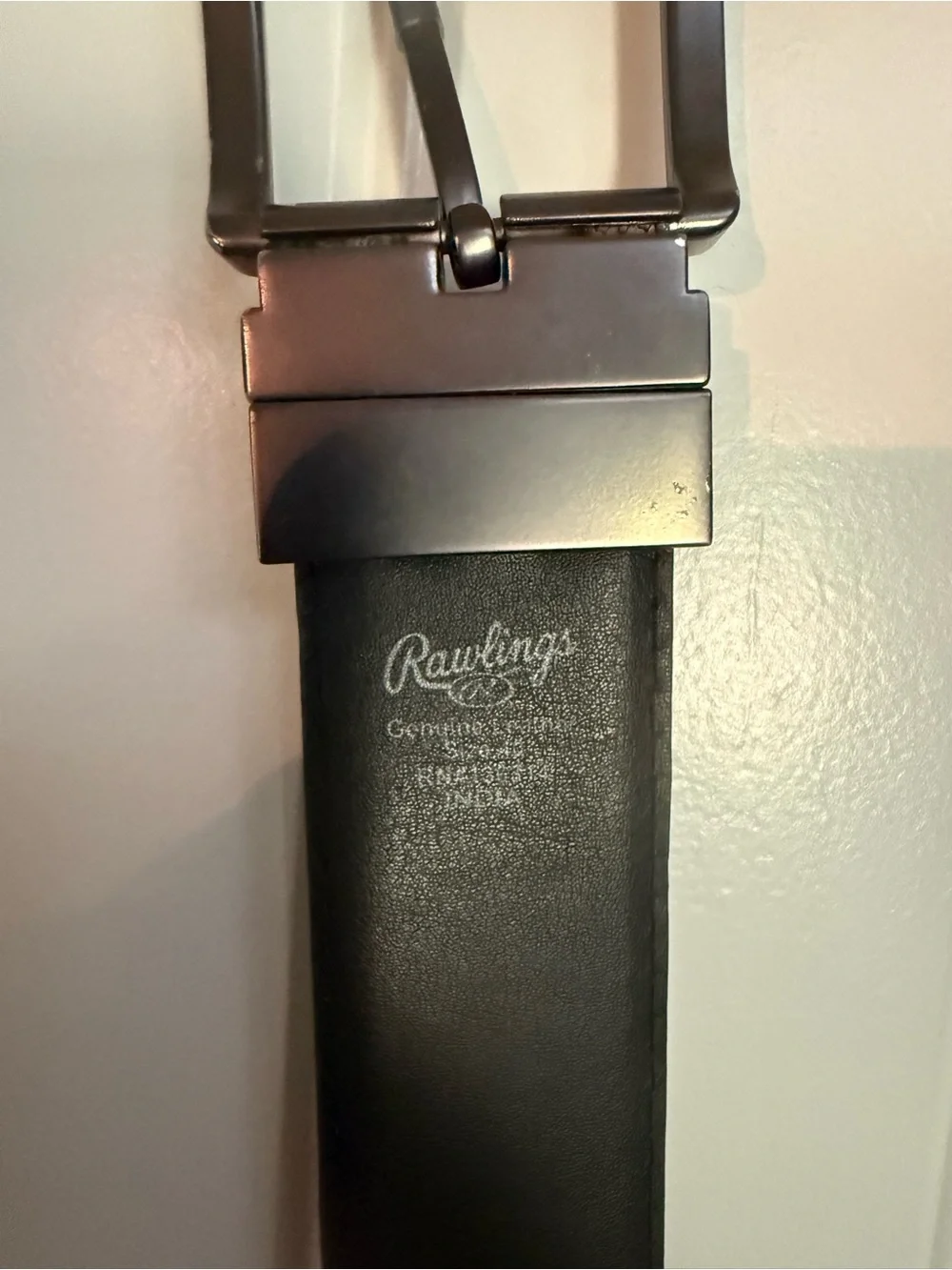 Rawlings Brown Leather Belt with Dark Metal Buckle